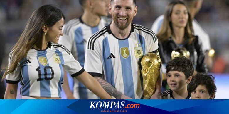 Lionel Messi sukses membawa gelar Piala Dunia kembali ke kampung halamannya, hal tersebut membuat masyarakat Argentina menjadikan namanya sebuah kota.